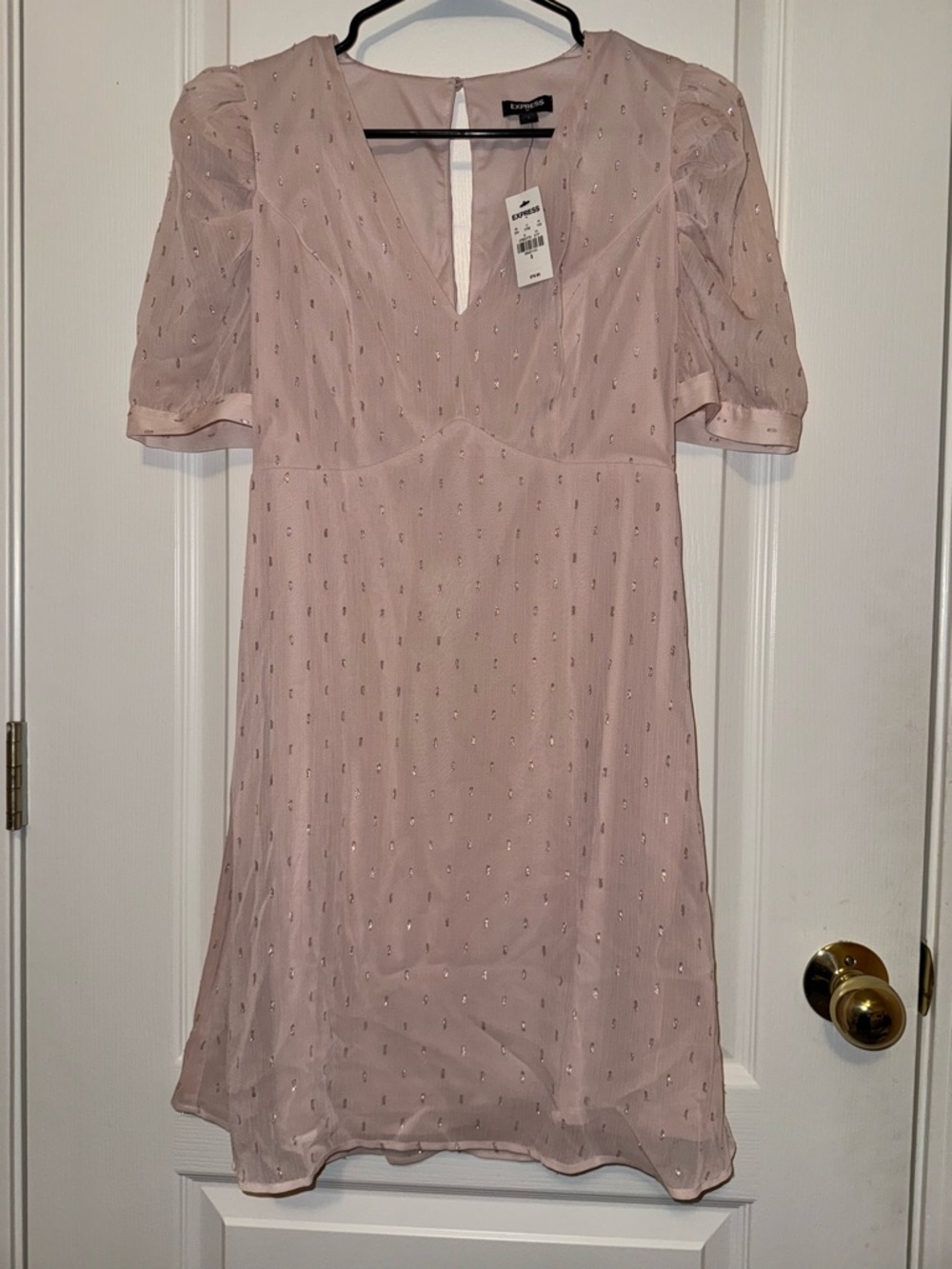 Express Dusty Pink V-Neck Short Sleeve Mini Dress